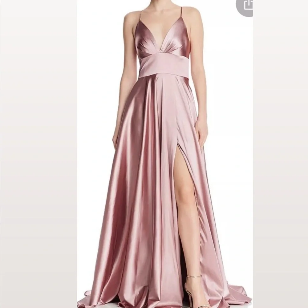 Faviana Glamour Formal Prom Special Occasion Dress Deep Mauve Size 6 - Picture 1 of 8